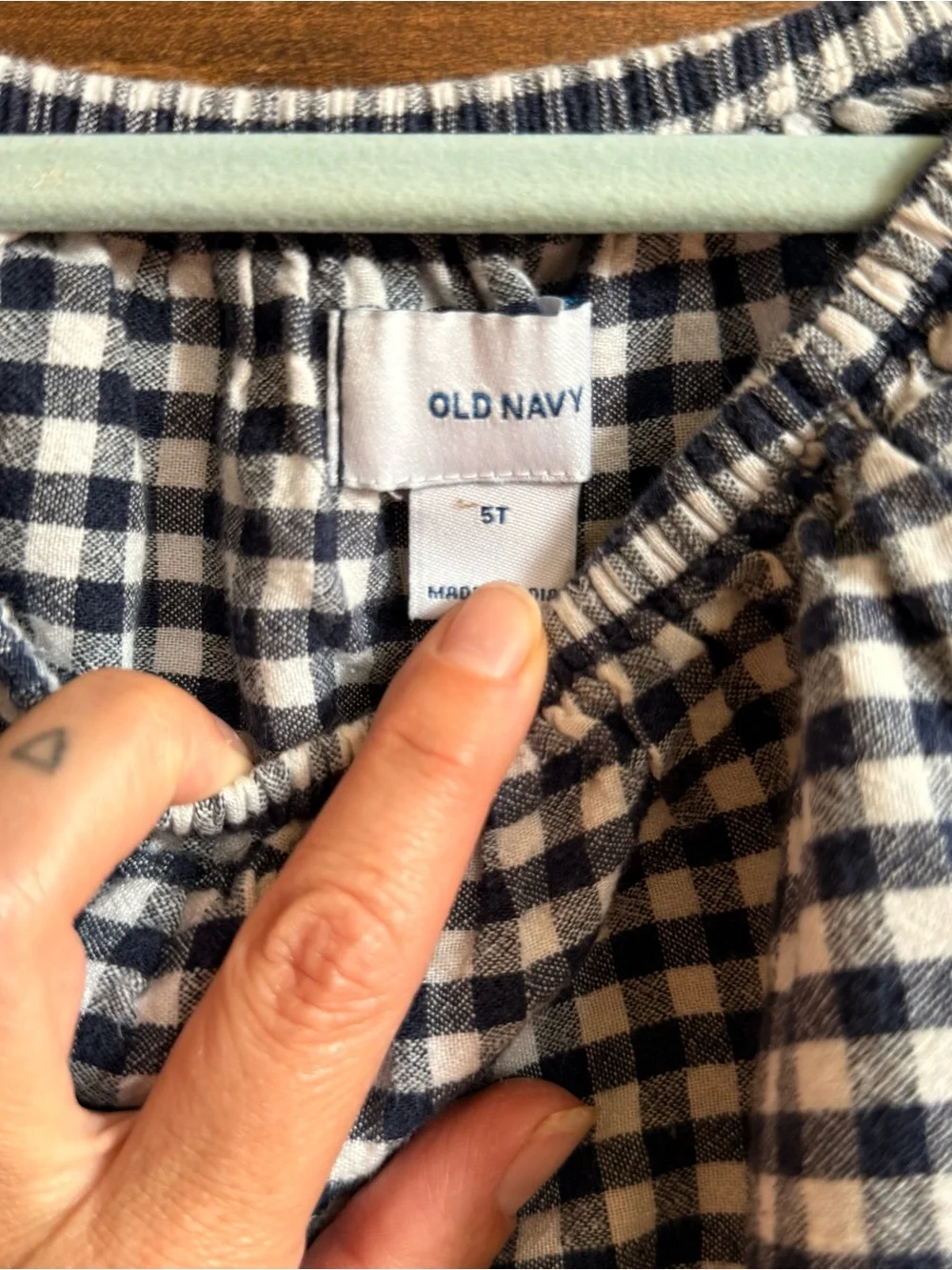 Old Navy Navy and White Gingham Long Sleeve Peasant Top